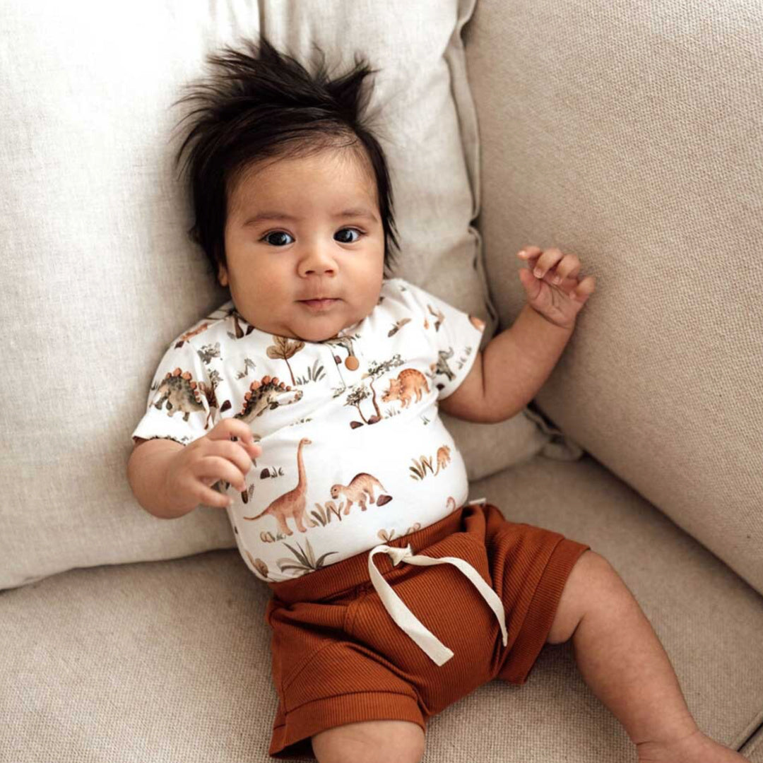 SNUGGLE HUNNY ORGANIC SHORT SLEEVE BODYSUIT - DINO