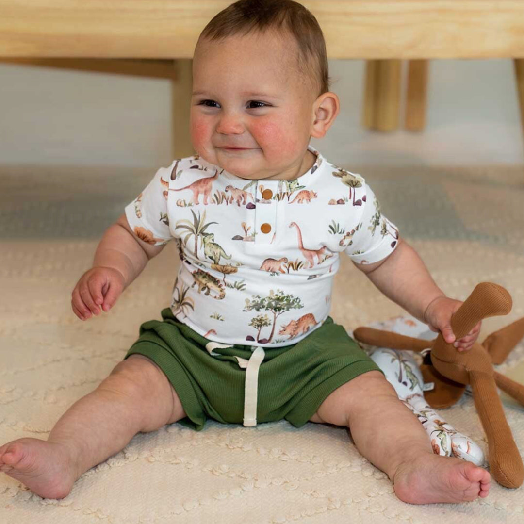 SNUGGLE HUNNY ORGANIC BABY SHORTS - OLIVE