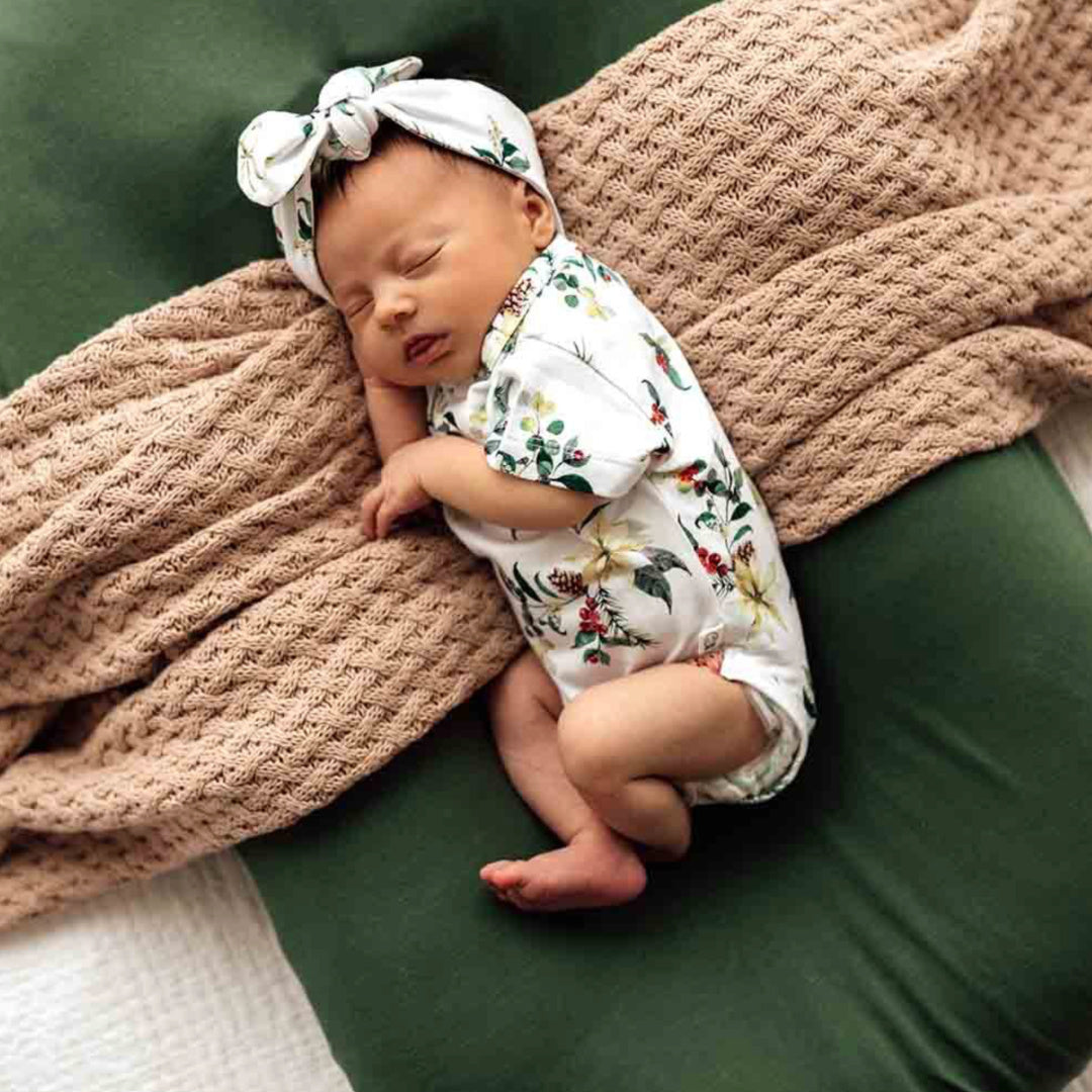 SNUGGLE HUNNY ORGANIC SHORT SLEEVE BODYSUIT - FESTIVE BERRY (LIMITED EDITION)