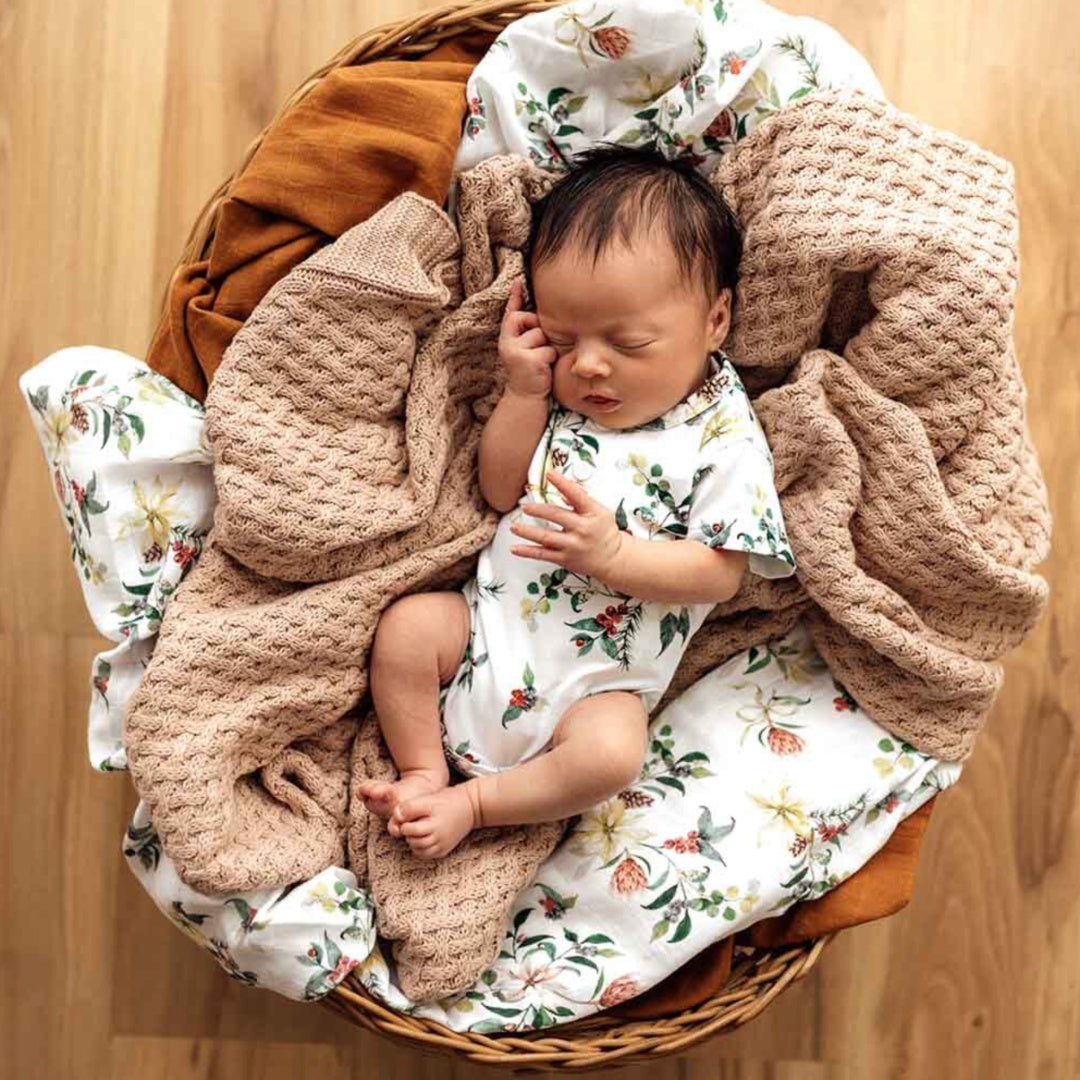 SNUGGLE HUNNY ORGANIC SHORT SLEEVE BODYSUIT - FESTIVE BERRY (LIMITED EDITION)