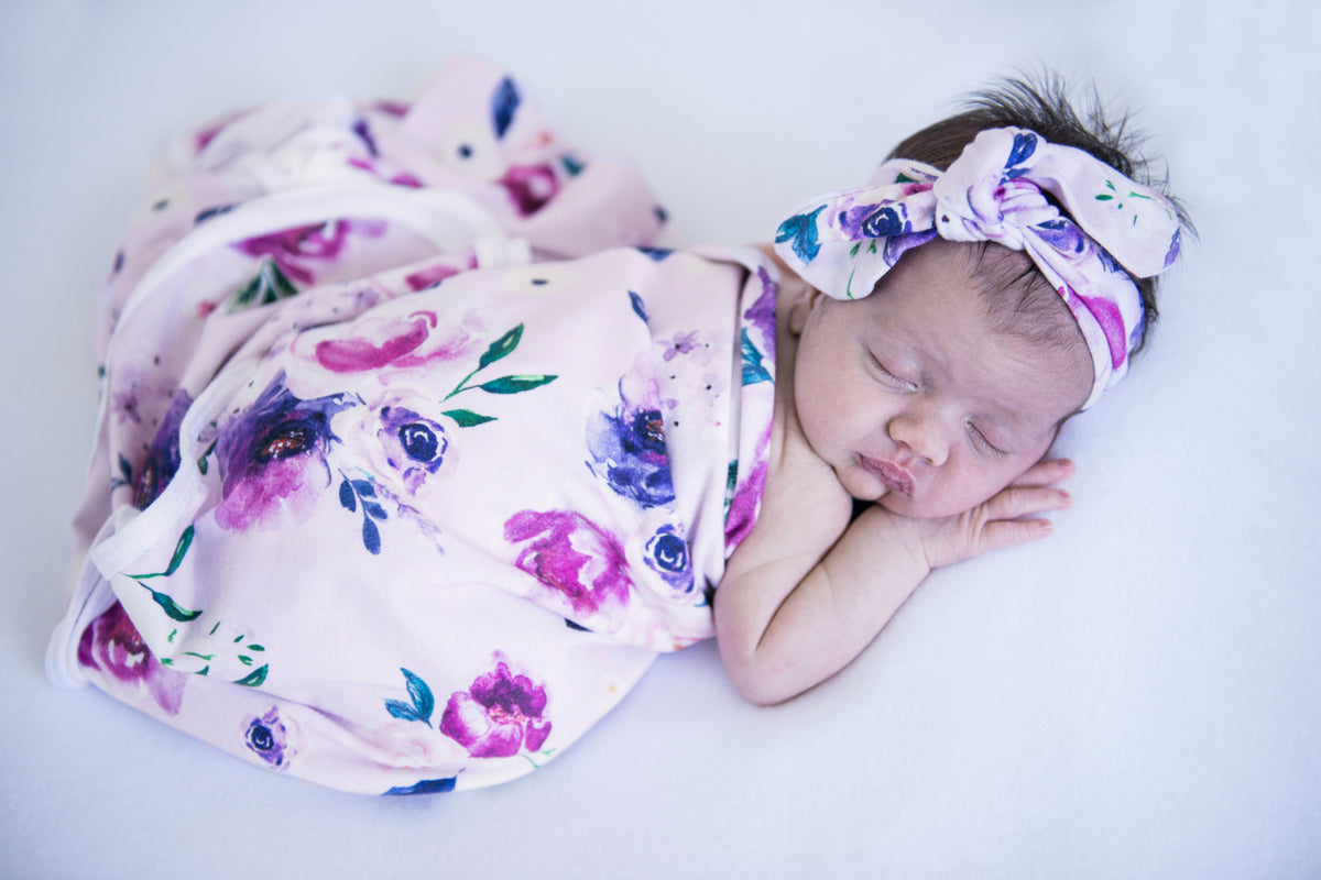 SNUGGLE HUNNY ORGANIC JERSEY WRAP AND TOPKNOT SET - FLORAL KISS