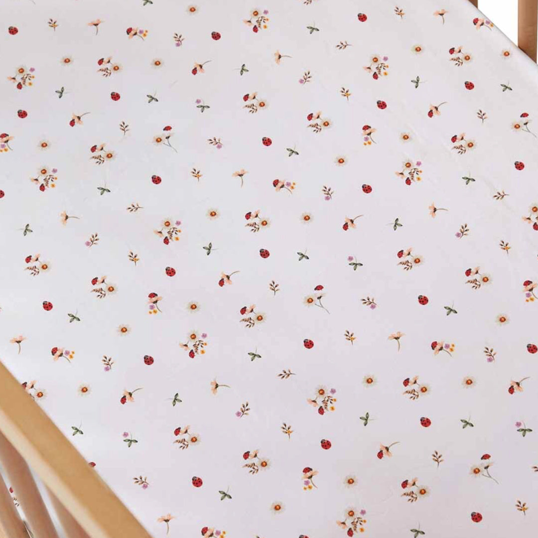 SNUGGLE HUNNY ORGANIC FITTED COT SHEET - LADYBUG