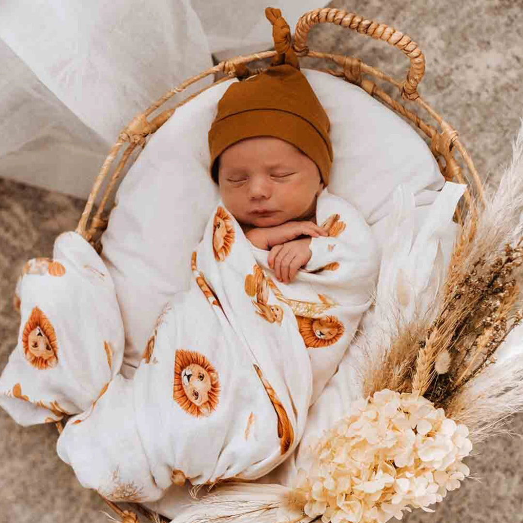 SNUGGLE HUNNY ORGANIC MUSLIN WRAP - LION