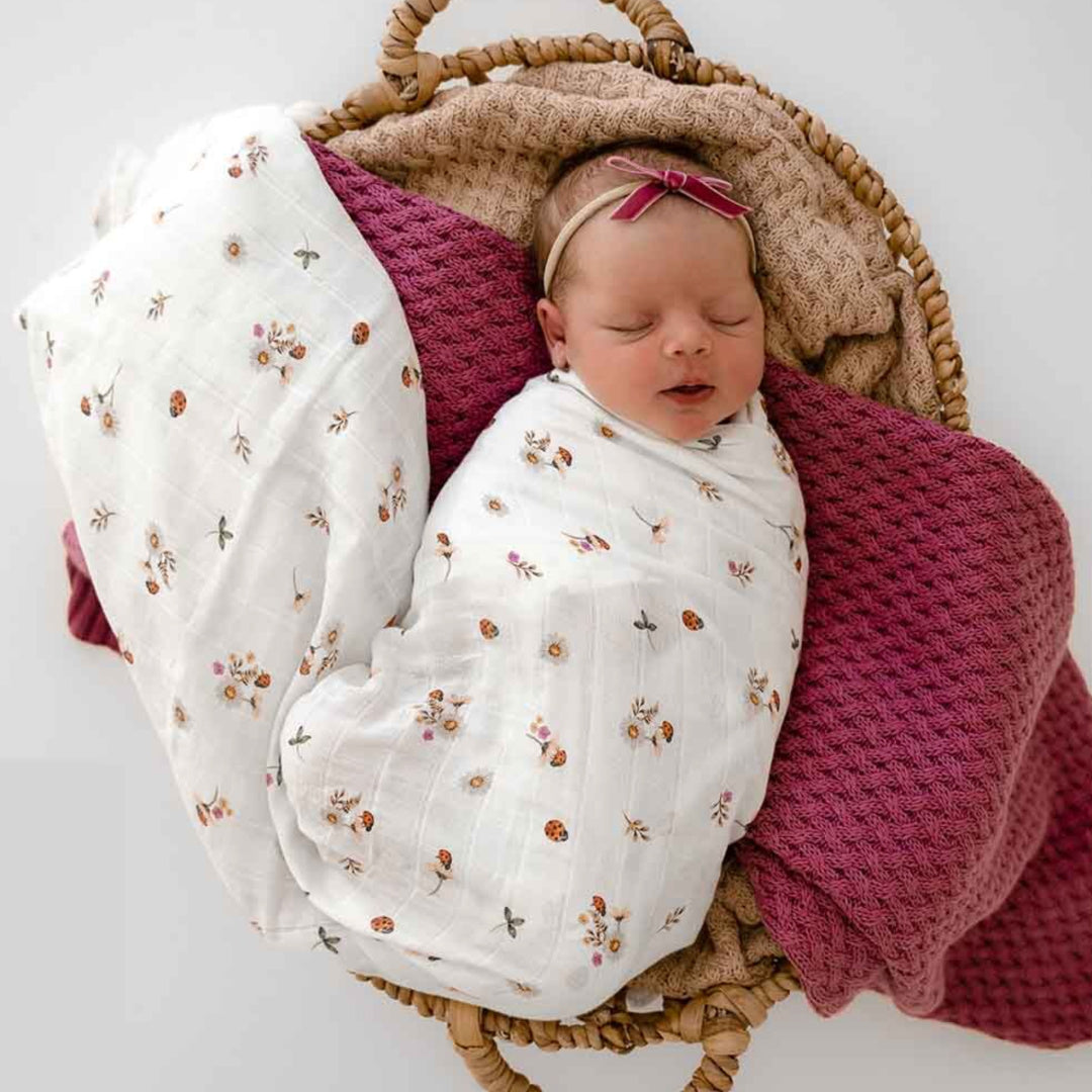 SNUGGLE HUNNY ORGANIC MUSLIN WRAP - LADYBUG