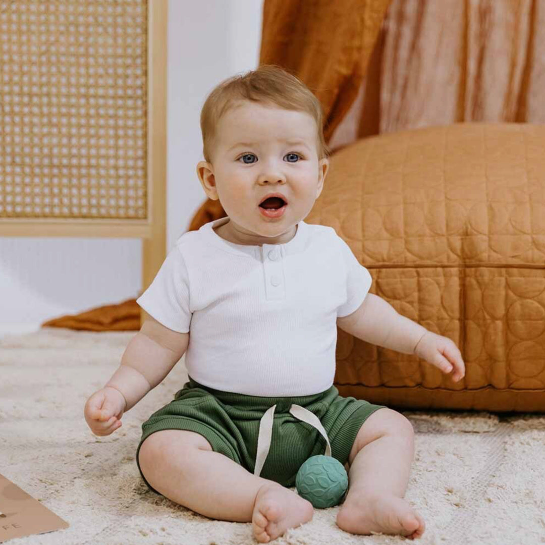 SNUGGLE HUNNY ORGANIC BABY SHORTS - OLIVE