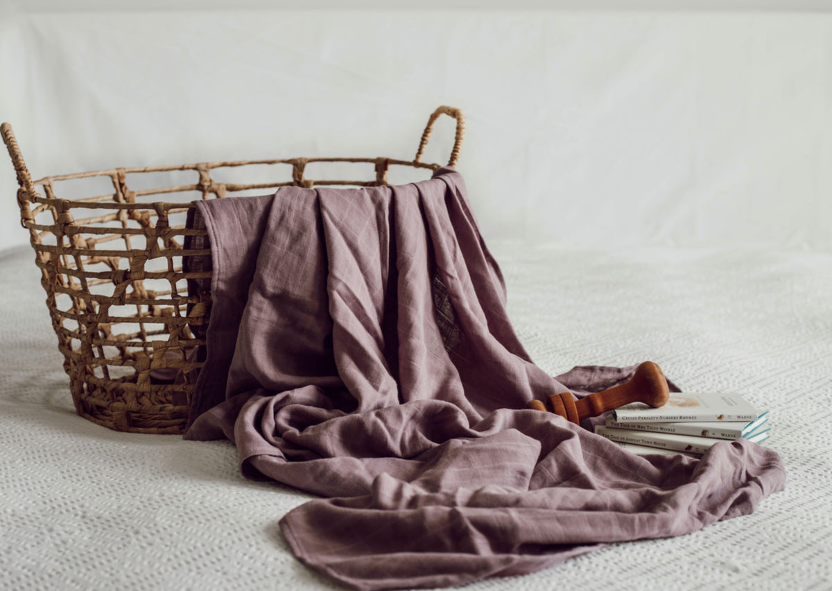 SNUGGLE HUNNY ORGANIC MUSLIN WRAP - DUSK