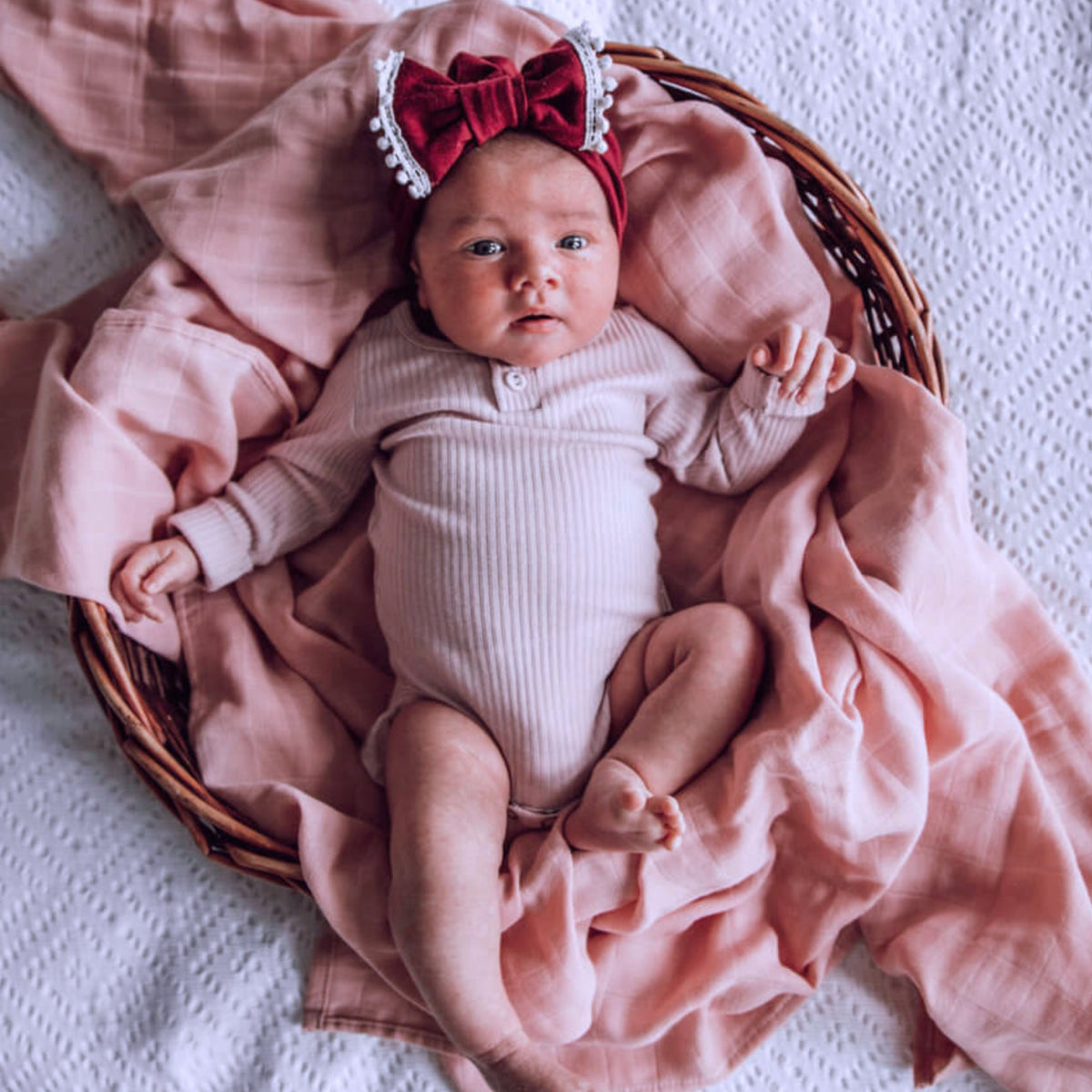 SNUGGLE HUNNY ORGANIC MUSLIN WRAP - MUSK PINK